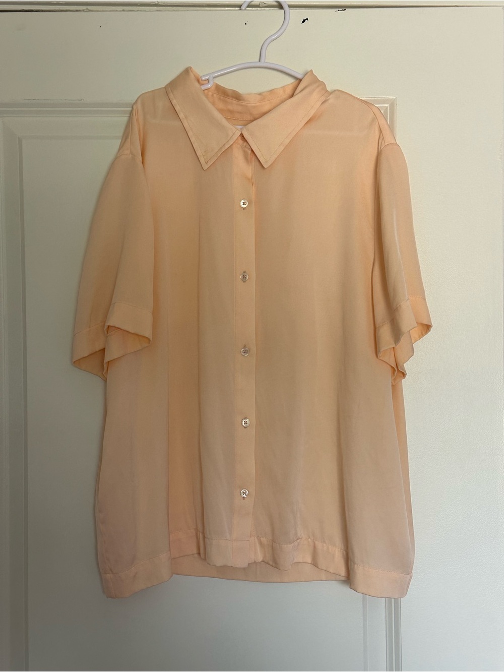 Quince Women’s Solid Collared Silk Button-Down Short Sleeve Blouse Beige peach M